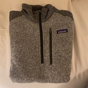 Patagonia quarter zip, gray.